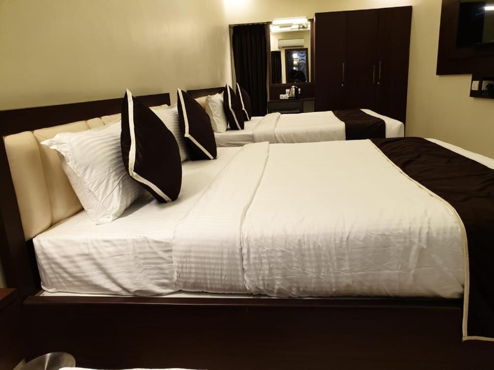 Al Noor Palace Business Class Hotel Chennai Exterior photo